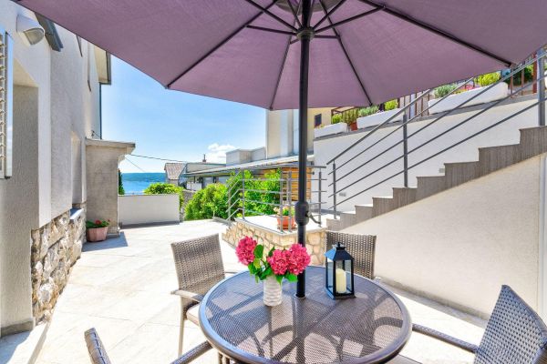 Apartment Mladen 4
